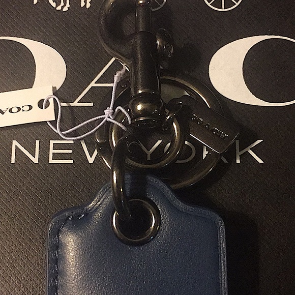 (UNISEX) COACH BOTTLE OPENER KEY FOB / KEYCHAIN - Picture 3 of 11